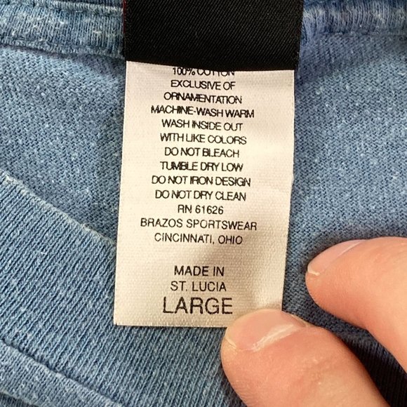 Disney Mickey Unlimited Minnie Mouse Womens Blue and Pink T-Shirt Size L - Picture 4 of 9